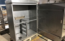 无锡不锈钢加工定制之机柜有哪些特点呢？